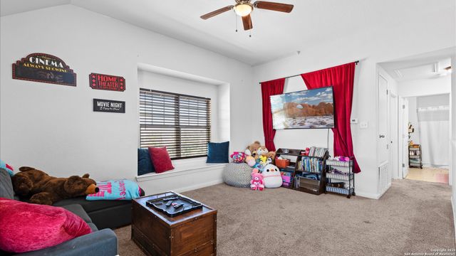 707 Morgans Mill, New Braunfels, TX 78130