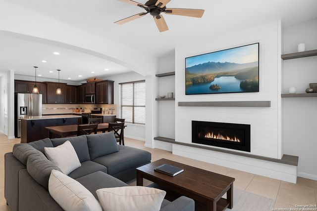 707 Morgans Mill, New Braunfels, TX 78130