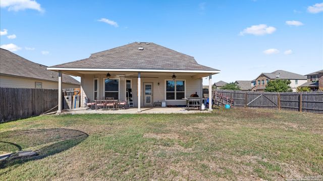707 Morgans Mill, New Braunfels, TX 78130