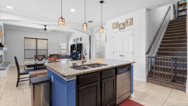 707 Morgans Mill, New Braunfels, TX 78130