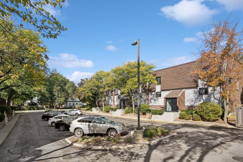 463 Elm Street 1H, Deerfield, IL 60015 — photo 2