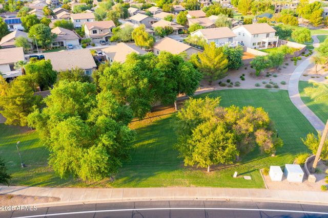 3769 S LAUREL Way, Chandler, AZ 85286