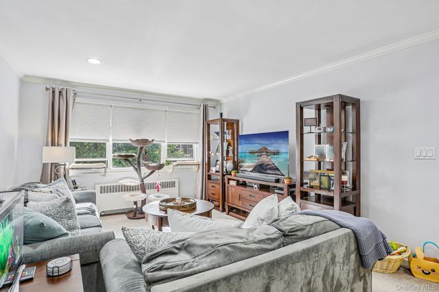 121 N. Broadway 22K, White Plains, NY 10603