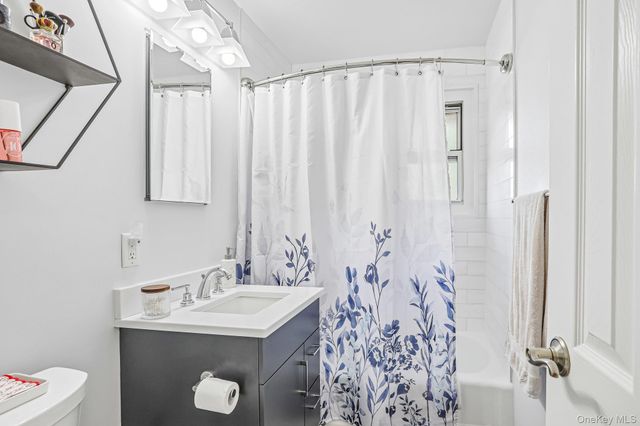 121 N. Broadway 22K, White Plains, NY 10603
