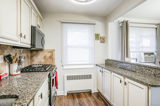 121 N. Broadway 22K, White Plains, NY 10603