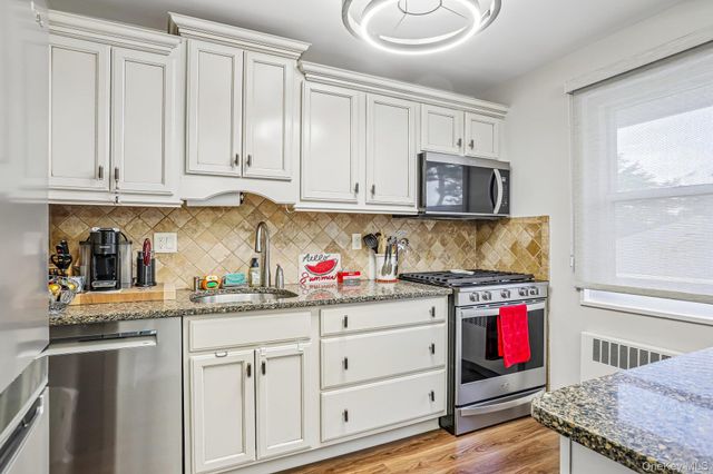 121 N. Broadway 22K, White Plains, NY 10603