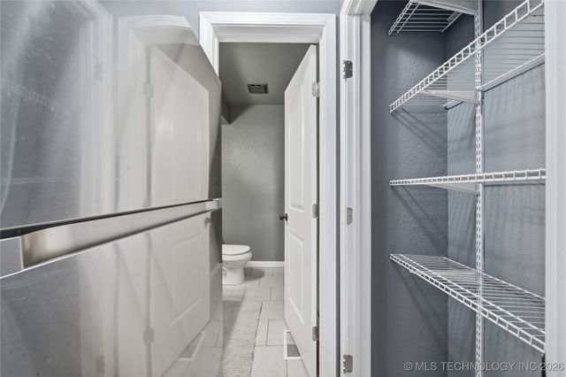 9003 E 60th Place 9003, Tulsa, OK 74145