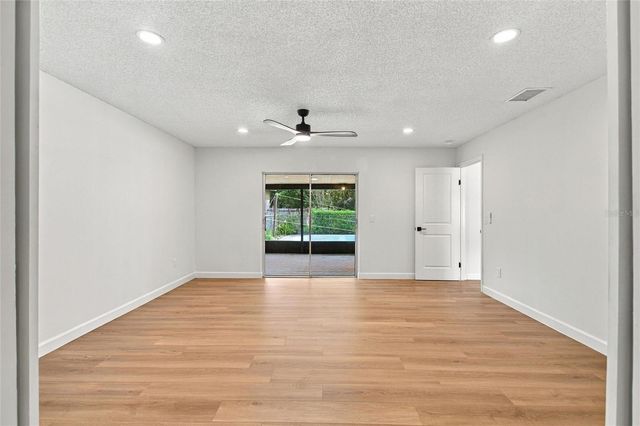 12201 ELSMERE COURT, Thonotosassa, FL 33592