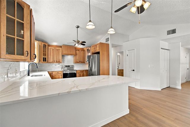 12201 ELSMERE COURT, Thonotosassa, FL 33592