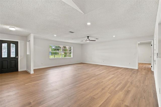 12201 ELSMERE COURT, Thonotosassa, FL 33592