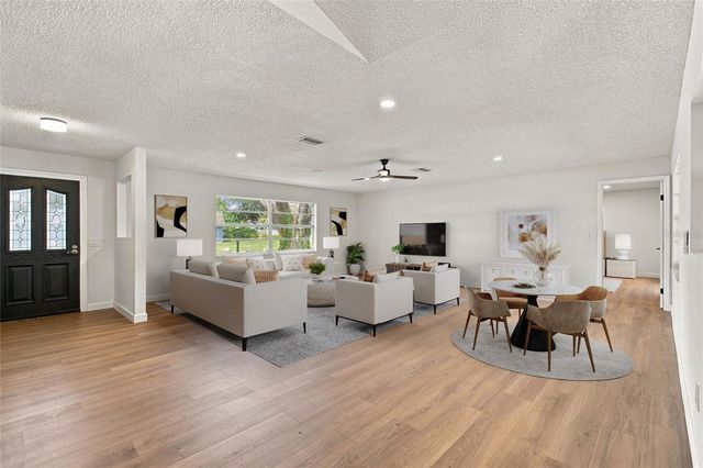 12201 ELSMERE COURT, Thonotosassa, FL 33592
