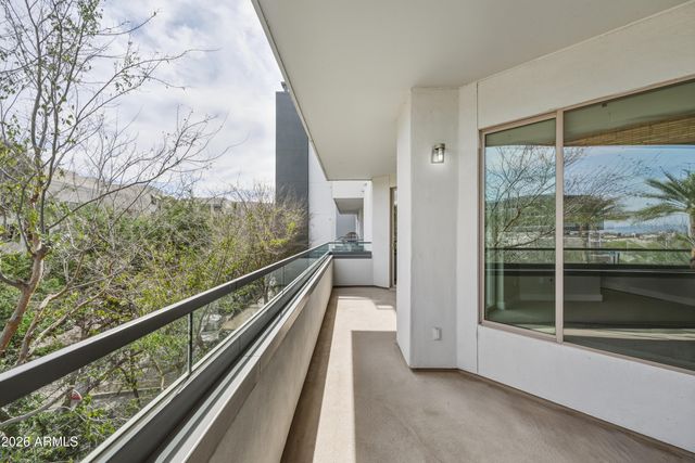 945 E Playa Del Norte Drive 2006, Tempe, AZ 85288