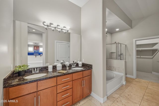 945 E Playa Del Norte Drive 2006, Tempe, AZ 85288