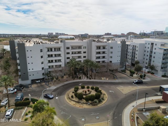 945 E Playa Del Norte Drive 2006, Tempe, AZ 85288