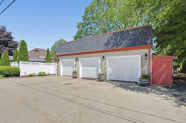 160 Sherman Road, Somerset, MA 02726