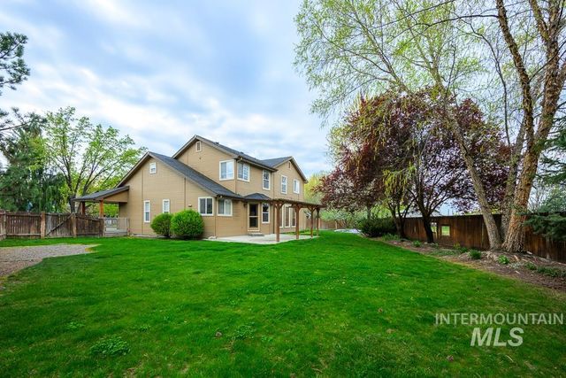 427 S Silver Bow Ave., Eagle, ID 83616