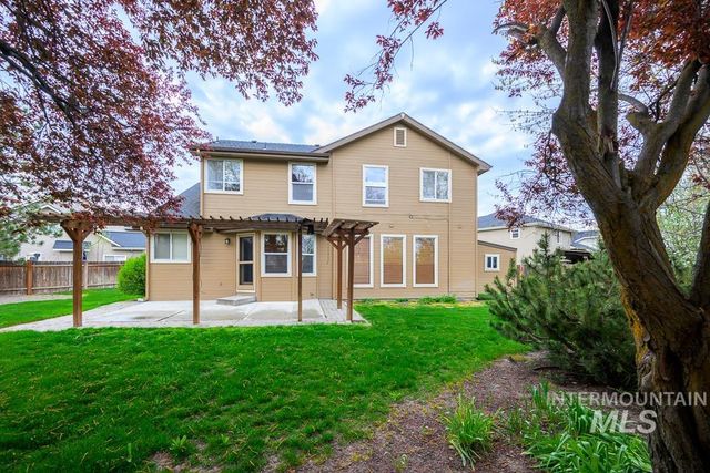 427 S Silver Bow Ave., Eagle, ID 83616