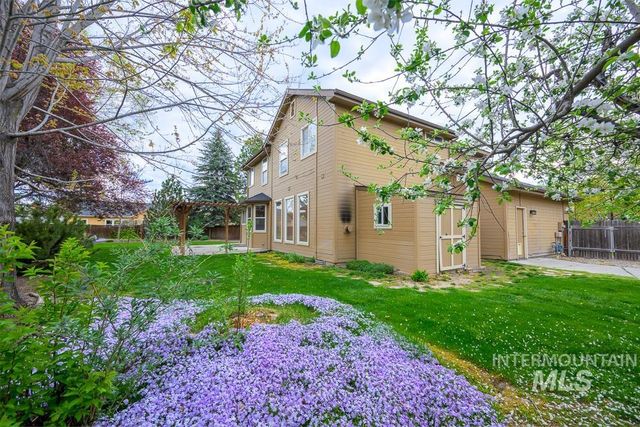 427 S Silver Bow Ave., Eagle, ID 83616