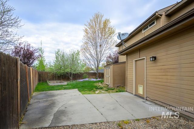 427 S Silver Bow Ave., Eagle, ID 83616