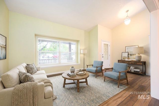 427 S Silver Bow Ave., Eagle, ID 83616