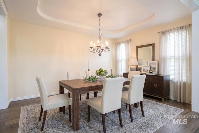 427 S Silver Bow Ave., Eagle, ID 83616