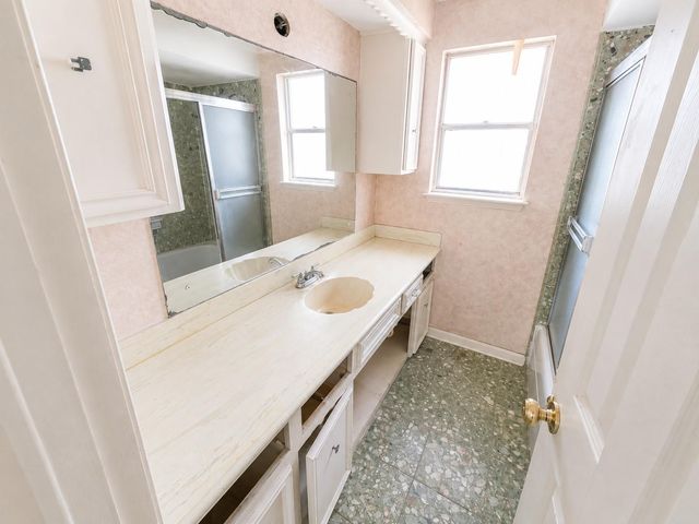 5118 Lawn Arbor Drive, Houston, TX 77066