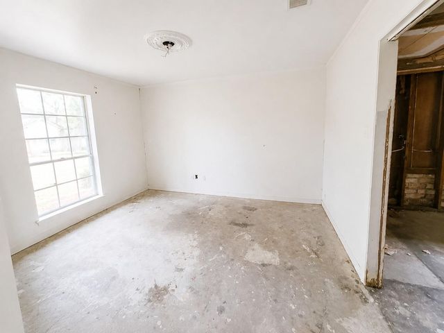 5118 Lawn Arbor Drive, Houston, TX 77066