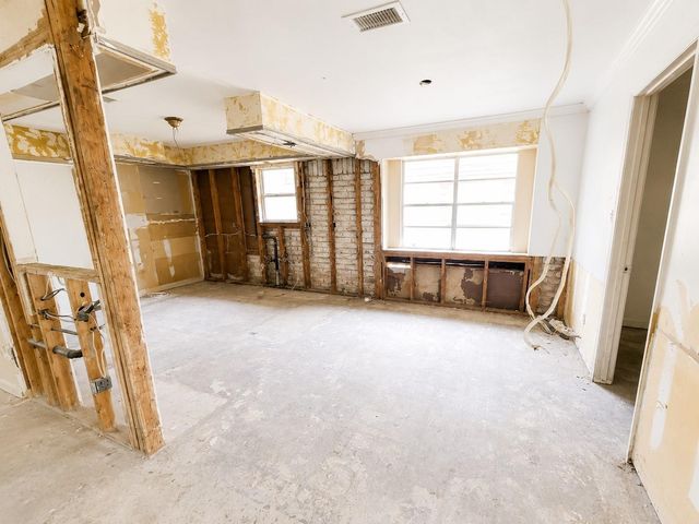 5118 Lawn Arbor Drive, Houston, TX 77066