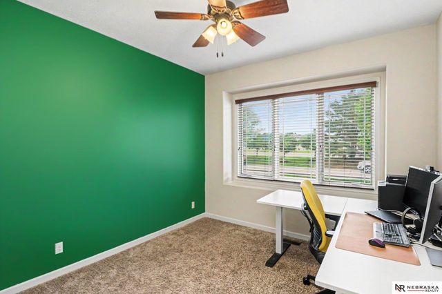 19615 Brookside Lane, Gretna, NE 68028