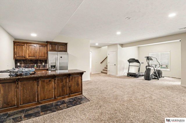 19615 Brookside Lane, Gretna, NE 68028