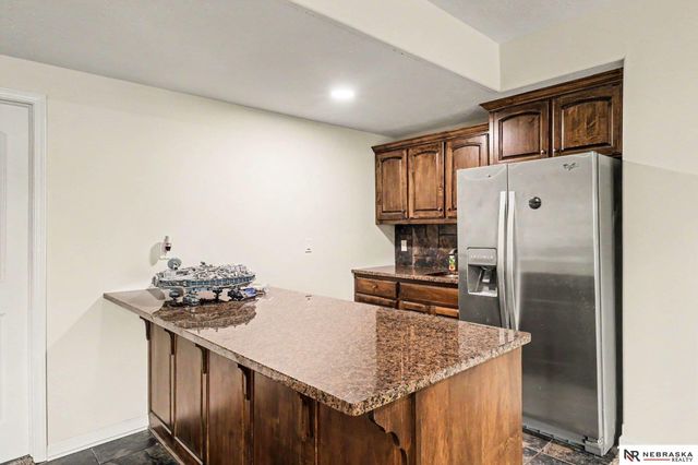 19615 Brookside Lane, Gretna, NE 68028