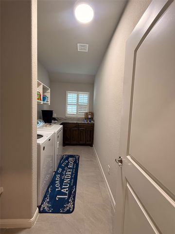1136 Tremont Lane, Granbury, TX 76049