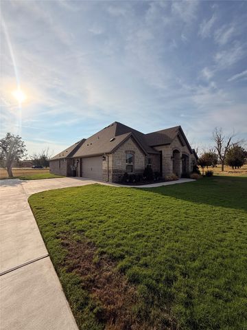 1136 Tremont Lane, Granbury, TX 76049