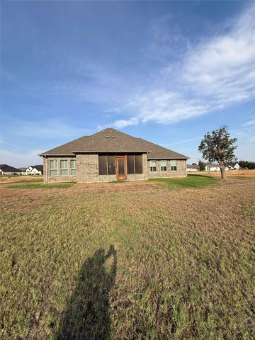 1136 Tremont Lane, Granbury, TX 76049