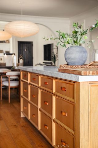 2932 Edgehill Drive, Los Angeles, CA 90018