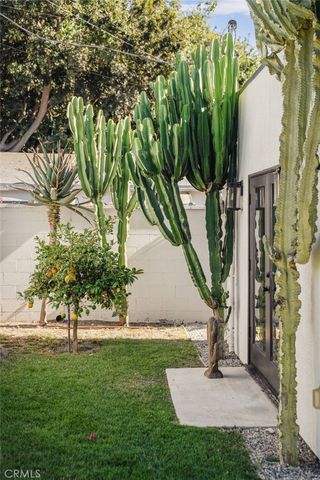 2932 Edgehill Drive, Los Angeles, CA 90018