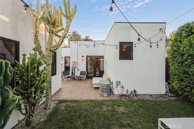 2932 Edgehill Drive, Los Angeles, CA 90018
