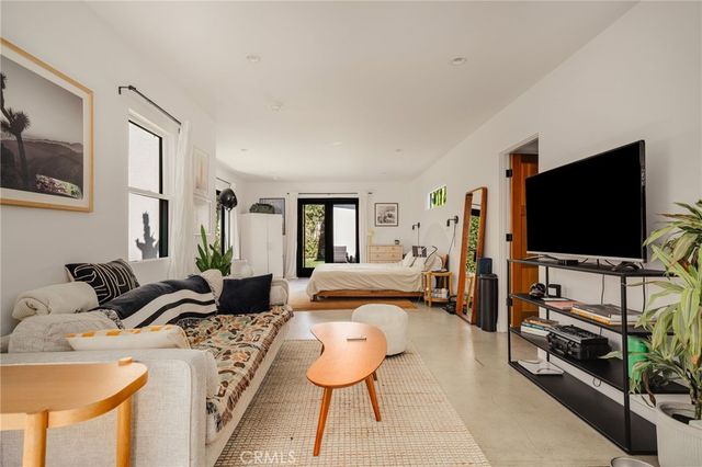 2932 Edgehill Drive, Los Angeles, CA 90018