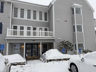 185 Eastern Ave Apt 202, Manchester, NH 03104