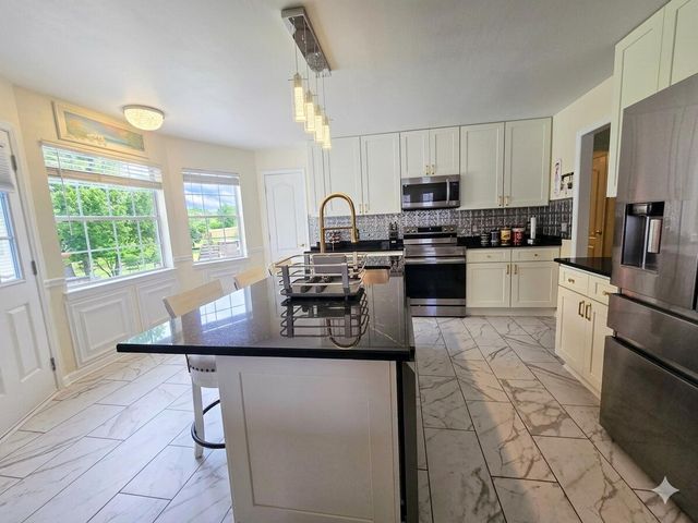 463 County Road 135, Riceville, TN 37370