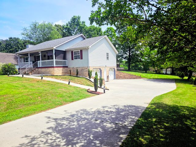 463 County Road 135, Riceville, TN 37370
