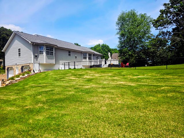 463 County Road 135, Riceville, TN 37370