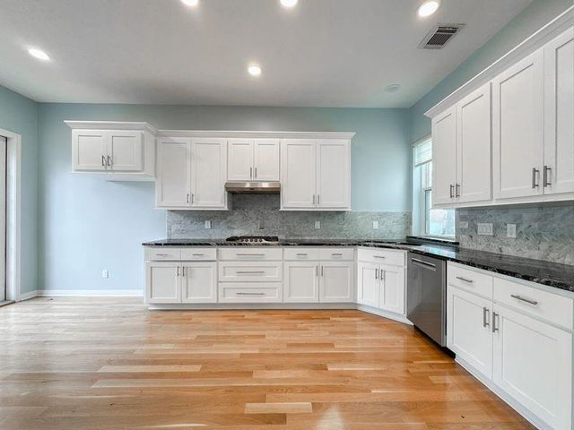 1223 Normans Woods St, Houston, TX 77077