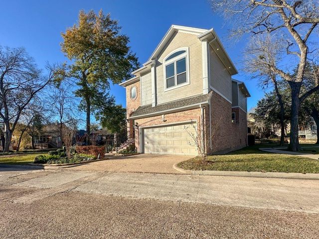 1223 Normans Woods St, Houston, TX 77077