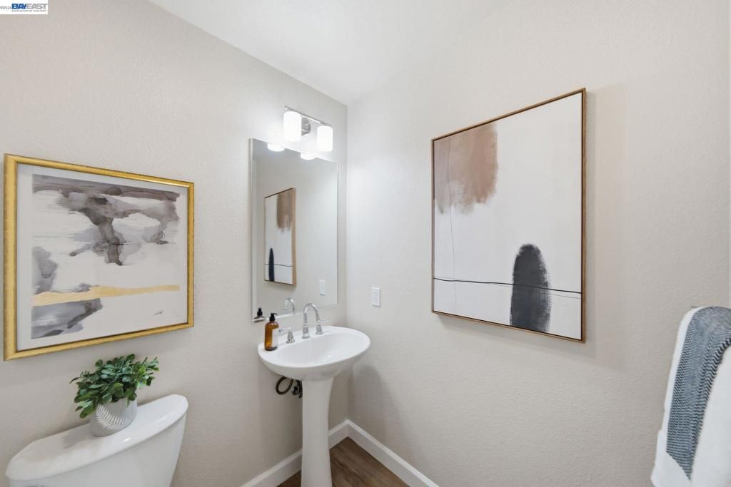 Image 13 of property listing at 37341 Chinaberry Cmn, Fremont, CA 94536