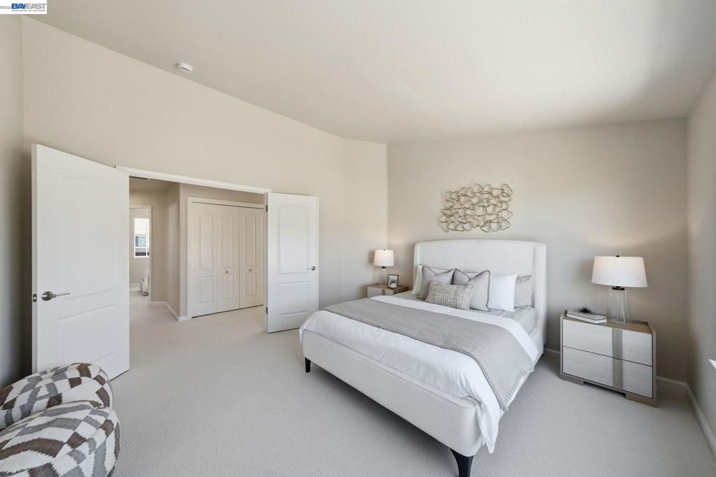 Image 19 of property listing at 37341 Chinaberry Cmn, Fremont, CA 94536