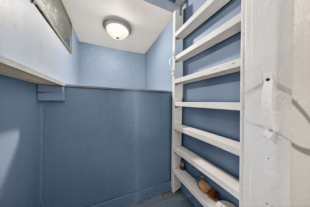 7 Marshall St, E, Sparta, TN 38583