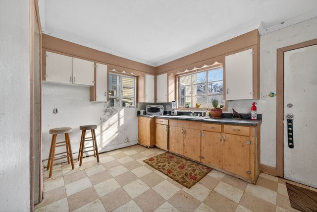 7 Marshall St, E, Sparta, TN 38583