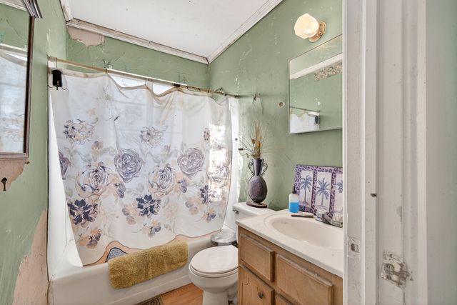 7 Marshall St, E, Sparta, TN 38583