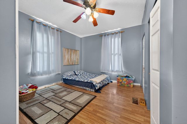 7 Marshall St, E, Sparta, TN 38583